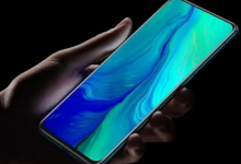 这是OPPO Reno3出现在带有技术数据的图像中