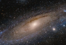 研究人员称暗物质以惊人的速度拉动了星系