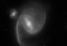 暗物质使这些超级螺旋星系旋转得异常快