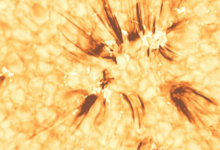 有证据表明在太阳上会发生磁重连产生尖刺