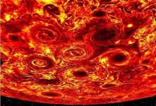 美国宇航局的朱诺导航员实现木星旋风的发现