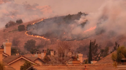 科学家说澳大利亚丛林大火预示着地球的气候