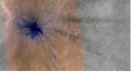 2005年一颗流星撞入火星成为陨石坑