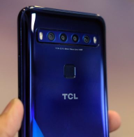 TCL首款真正的旗舰手机的价格看起来不错