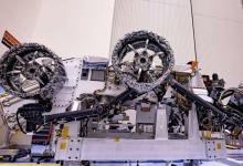 NASA的恒心火星探测器获得了车轮和空气制动器
