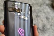 华硕ROG Phone 3在泄漏的动手视频中展示了它的爱与恨设计