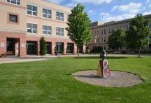 费尔蒙特州立大学宣布学生将于8月17日分阶段返回校园