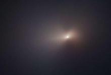 哈勃拍摄了新星彗星的特写