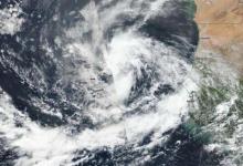 NASA-NOAA卫星看到新的热带风暴雷恩浸入佛得角群岛