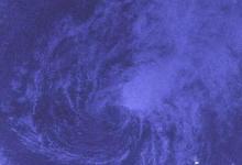 NASA-NOAA卫星的夜视发现风切变破坏了热带风暴Vicky
