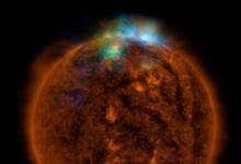 美国宇航局的IRIS发现纳米喷气机：加热日冕时发出光芒