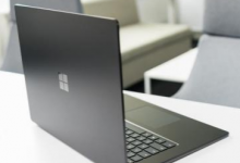 MicrosoftSurfaceLaptop3出现屏幕破裂问题