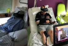 VR帮助管理法语ER中的疼痛