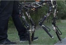 Dyret四足机器人可以根据环境调整身体