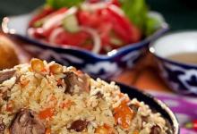 日常生活：手抓饭是哪个民族的美食