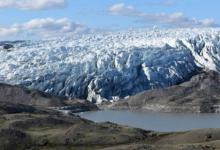 格陵兰创纪录的冰损失是由异常晴朗的天空造成的