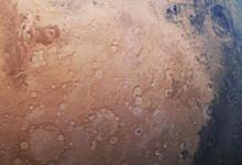 欧空局的新火星图像显示这颗红色星球沐浴在蓝色中