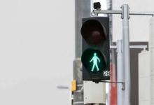 新交通灯使用摄像头检测行人何时过马路