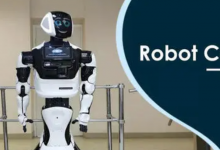 Tesla Bot是一款使用特斯拉AI技术的人形机器人