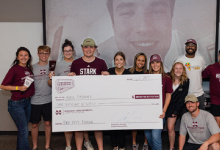 密西西比州立大学大四学生赢得免费秋季学费图纸